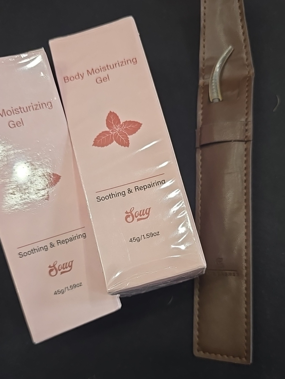 Body Moisturizing Gel - Eyelash Tweezers . Soothing & Repairing
